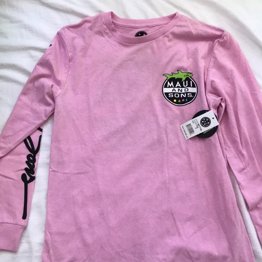 Maui and sons long sleeve tee